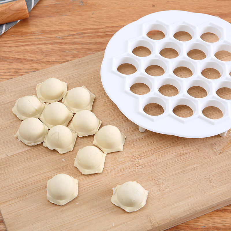 Kitchen Gadgets Dumpling Maker - 餃子型 19穴 ラウンド型 簡単 家庭用 キッチン