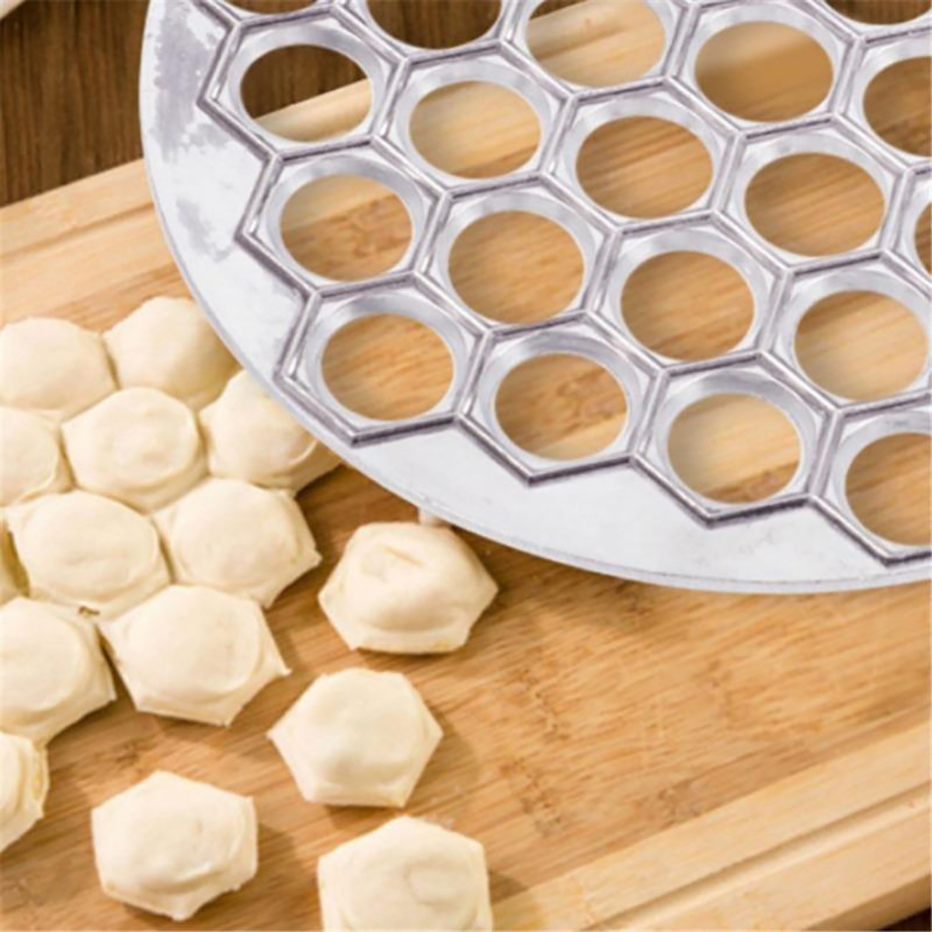 餃子型 37 穴キッチン生地プレスラビオリ作成型餃子の皮アー - Kitchen Gadgets Dumpling Maker のレビューと価格