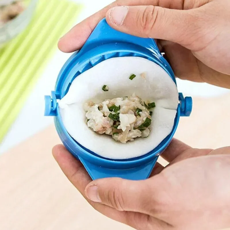 キッチンガジェットDIY三日月型餃子作り器具手動餃子型プラス - Kitchen Gadgets Dumpling Maker のレビューと価格