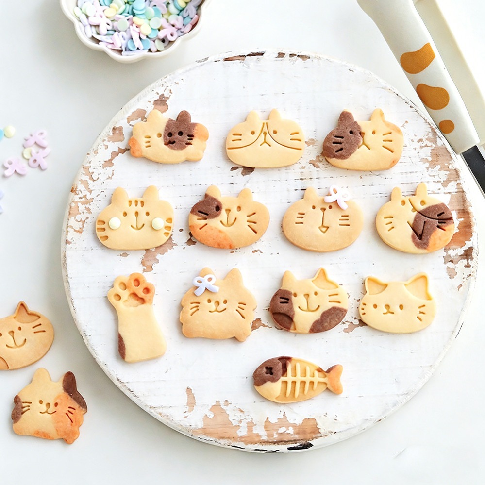 かわいい子猫DIYスタンプクッキーカッター焼き型ベーキングア - Kitchen Gadgets And Accessories のレビューと価格