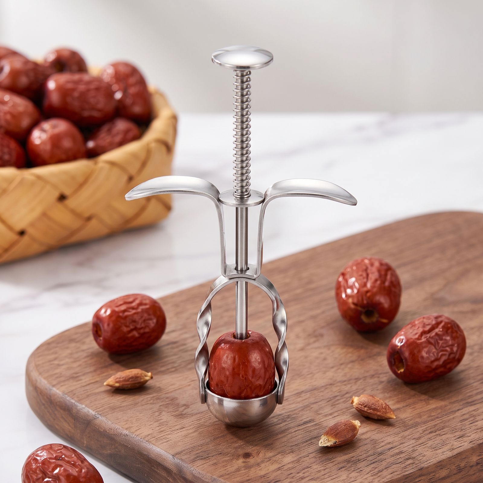 ステンレス製の赤いナツメ種抜きツール、ベーキング、料理、スナ - Kitchen Gadgets Tools のレビューと価格
